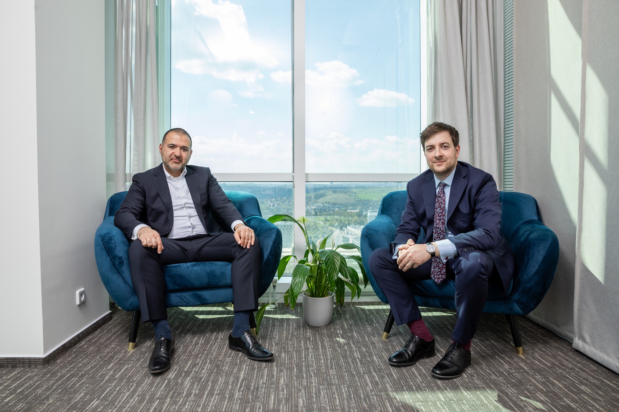 PEERS attorneys in client consultation at the Prague office